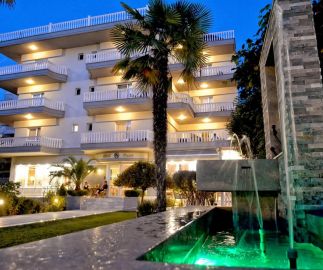 IONI HOTEL