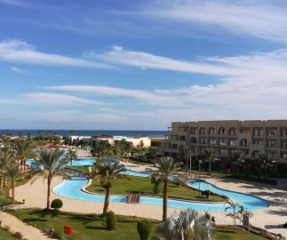 MOVENPICK RESORT SOMA BAY