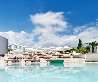 ALEXANDRA ELEGANCE ADULTS FRIENDLY